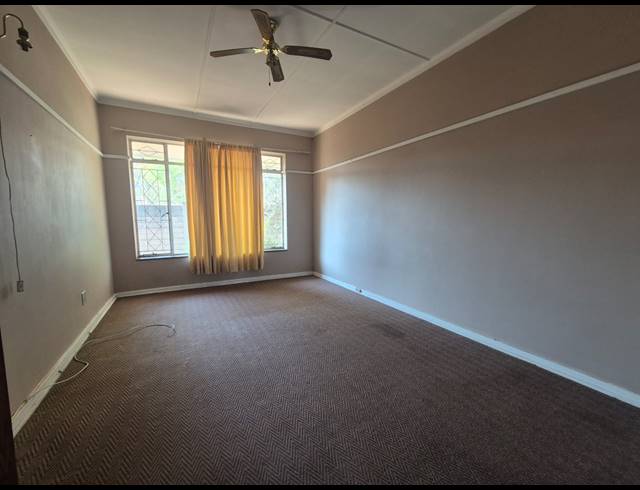 4 BEDROOM HOUSE FOR SALE IN VANDERBIJLPARK CW 5